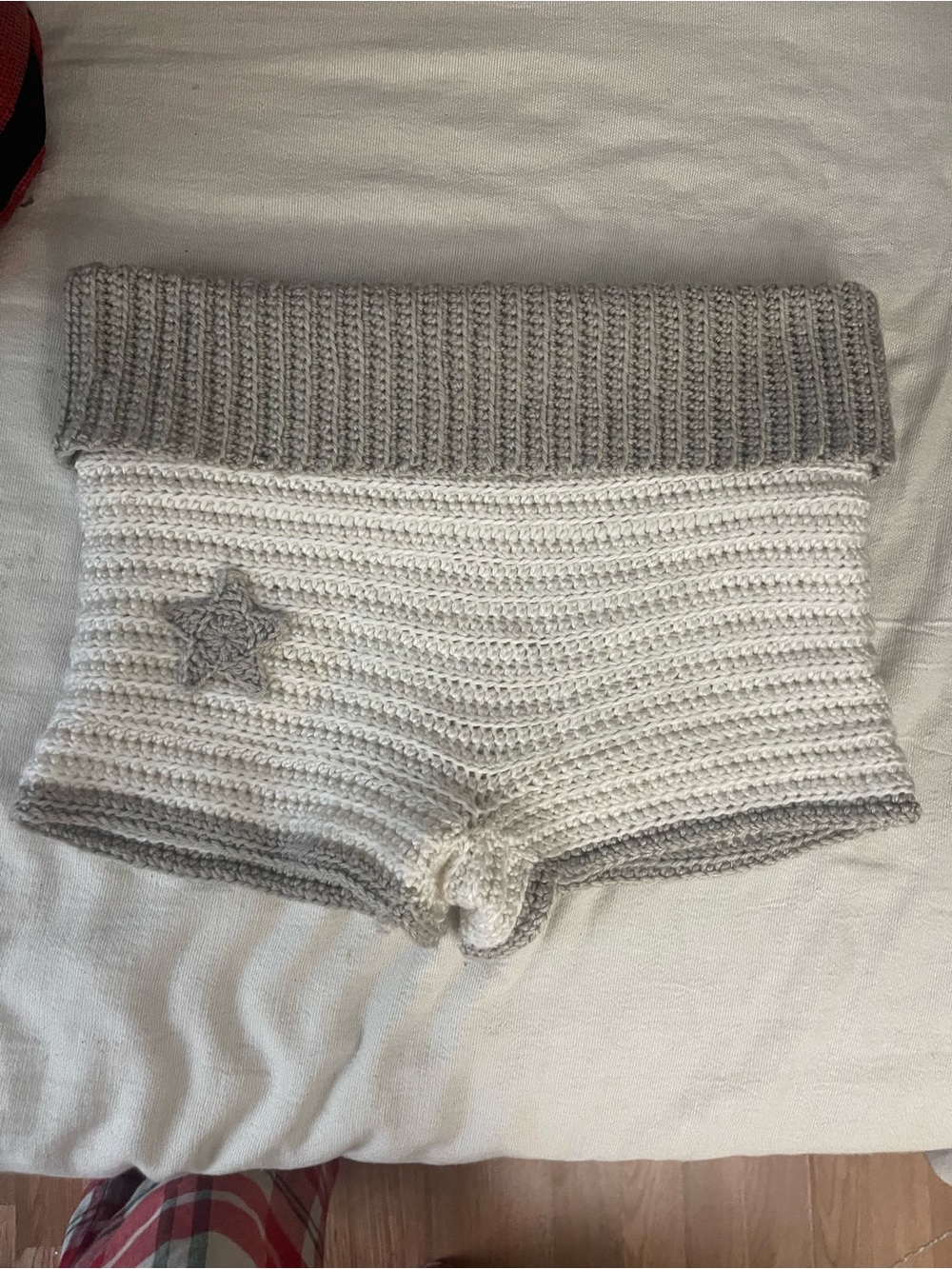 High-Waist Crochet Lounge Shorts - White & Gray